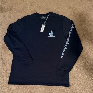 Vineyard Vines Men's Long-Sleeve Hockey Logo Tee